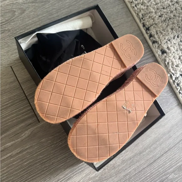 CHANEL Women's Beige Sandals with Crystal Logo - Picture 2 of 4